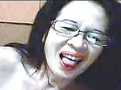 Pinay խաղում տեսախցիկ